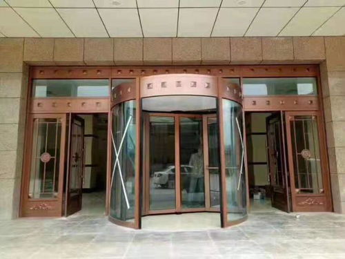 品牌智能升降柱與豪華旋轉(zhuǎn)門 喀什定制廠家的卓越工藝與創(chuàng)新解決方案